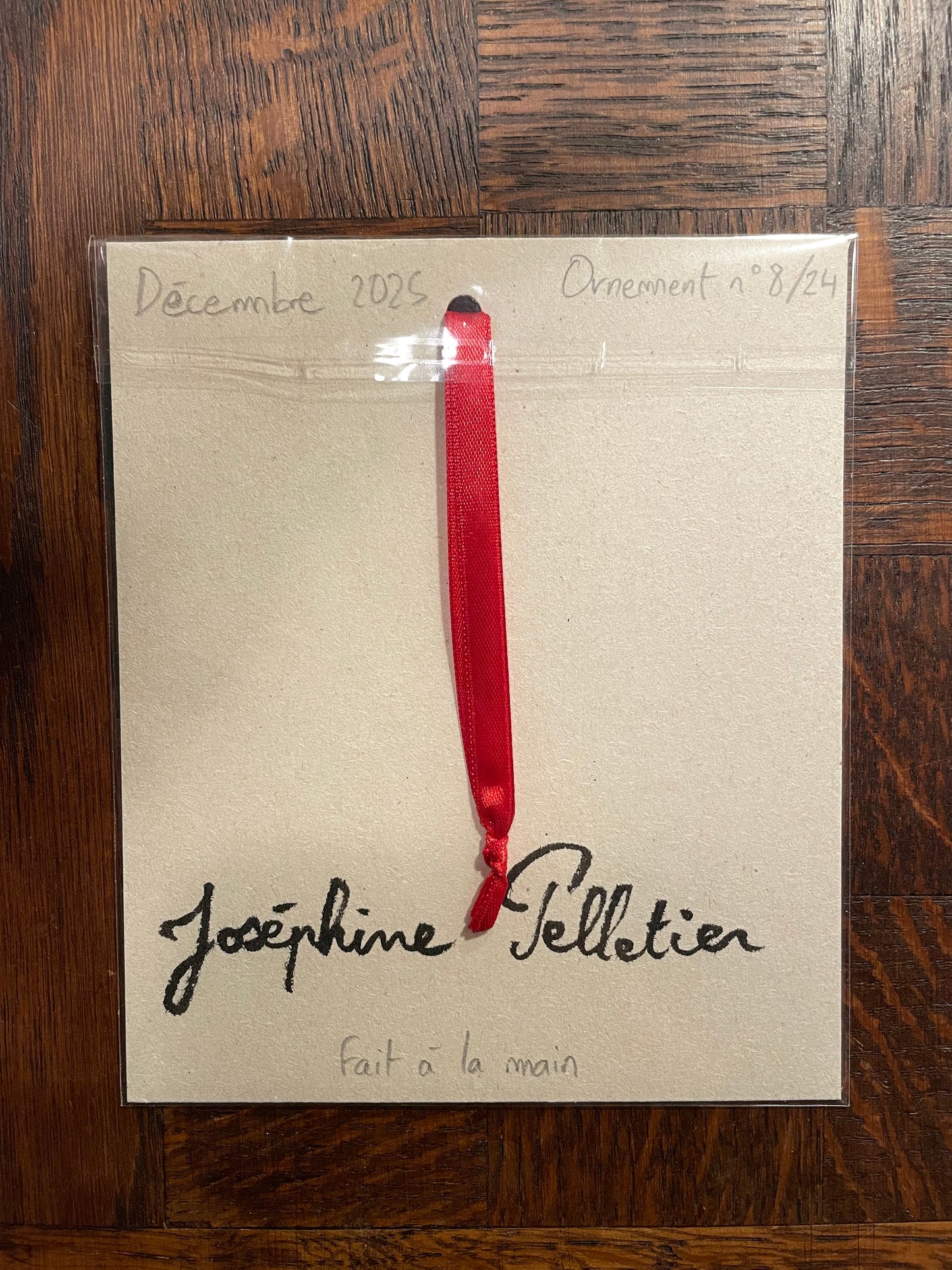 Ornement à suspendre nº8/24 (décembre 2025)