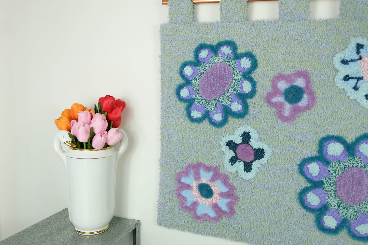 Tapisserie murale fleurs groovy