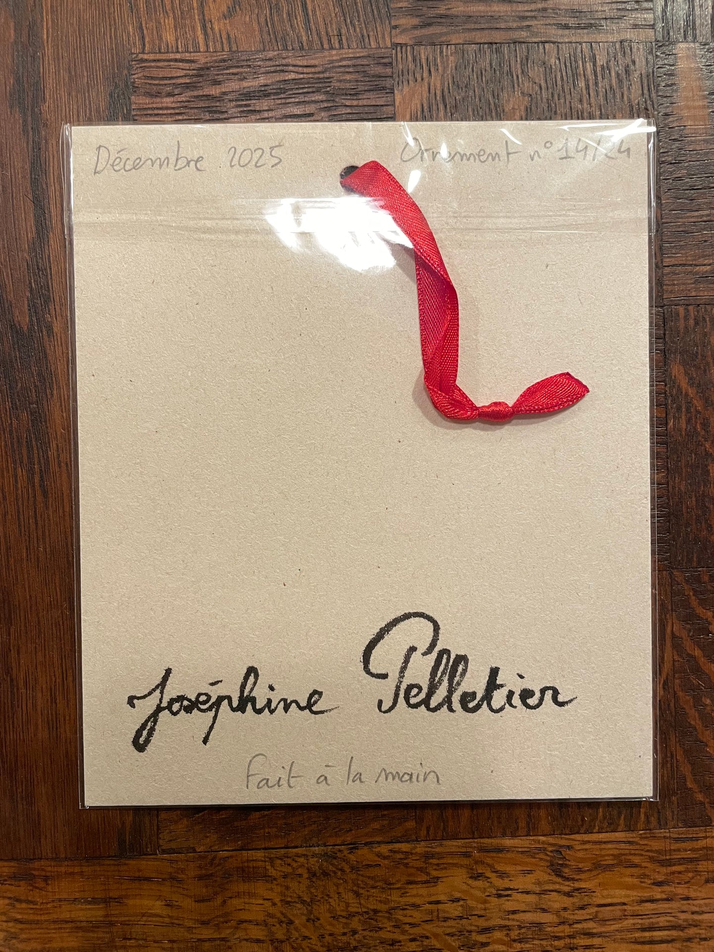 Ornement à suspendre nº14/24 (décembre 2025)