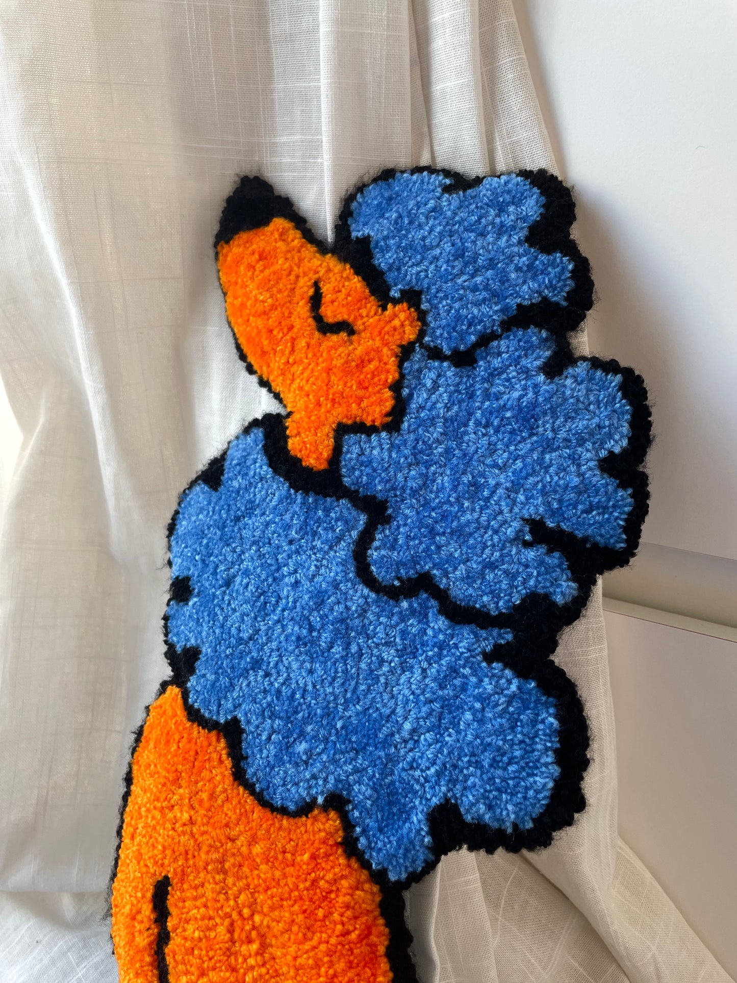 « Wolfgang » Tapisserie caniche décoration murale tufting