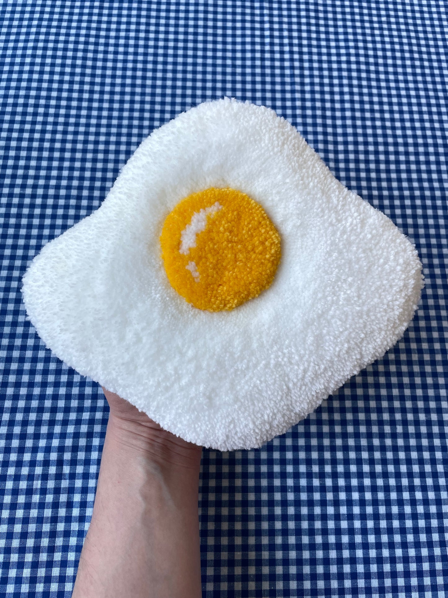 Œuf au plat tufté • moyen (à suspendre ou poser)
