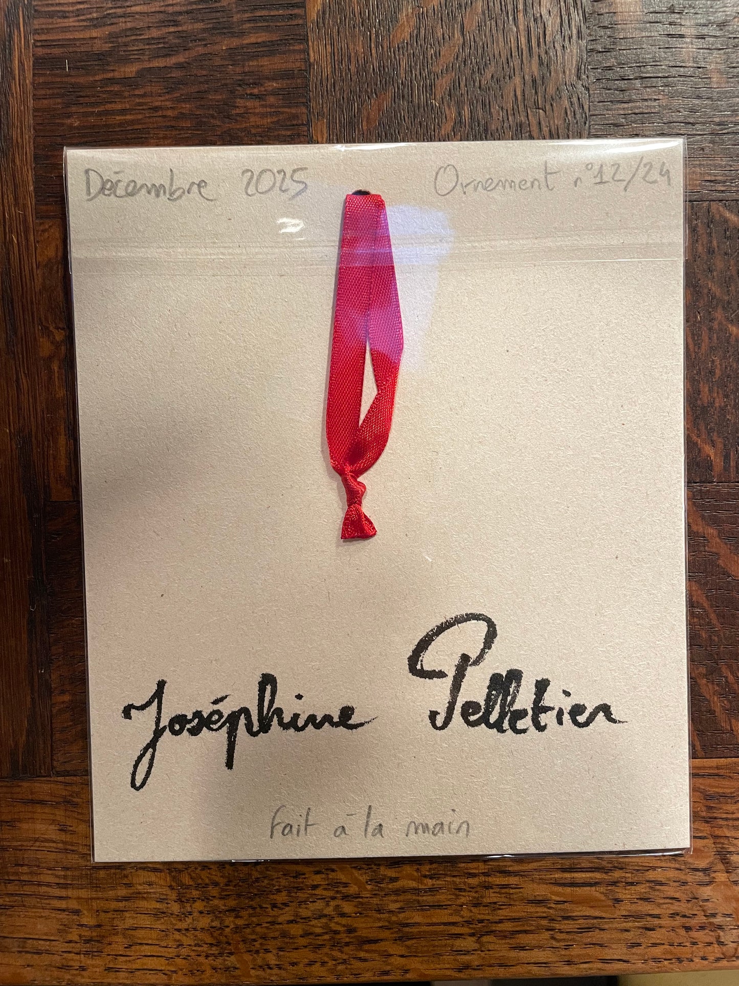 Ornement à suspendre nº12/24 (décembre 2025)