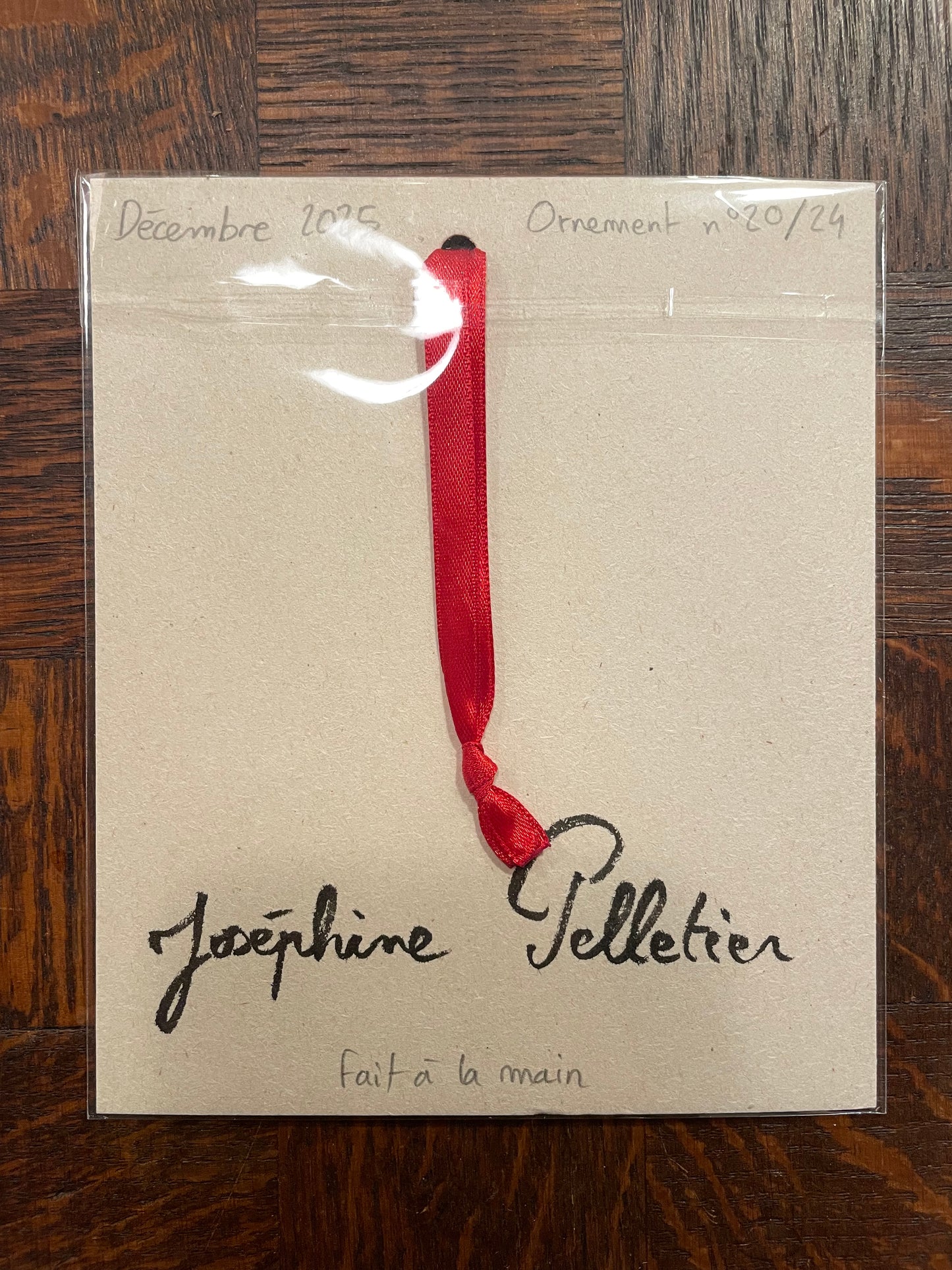 Ornement à suspendre nº20/24 (décembre 2025)