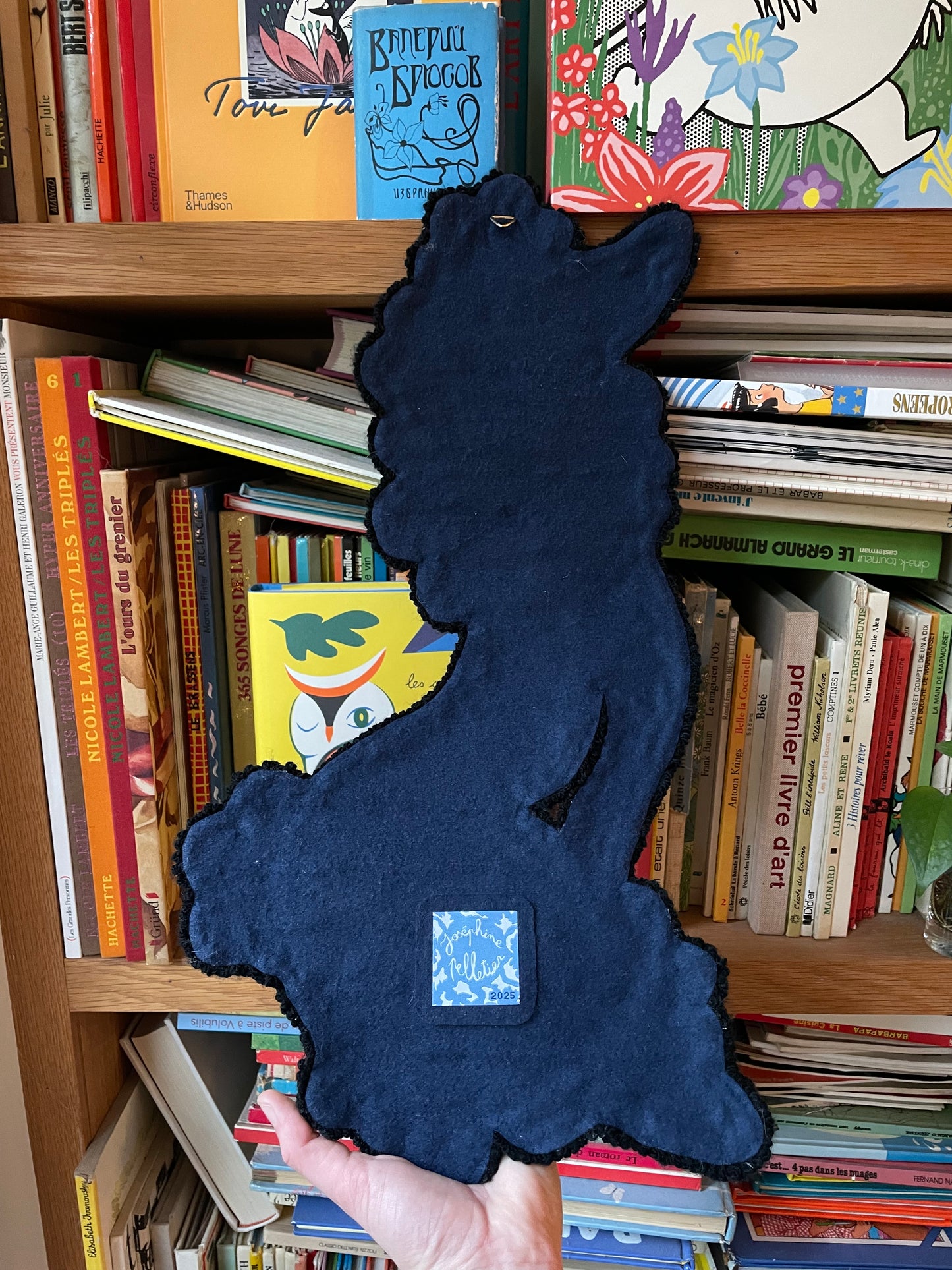 « Candy » Tapisserie caniche décoration murale tufting