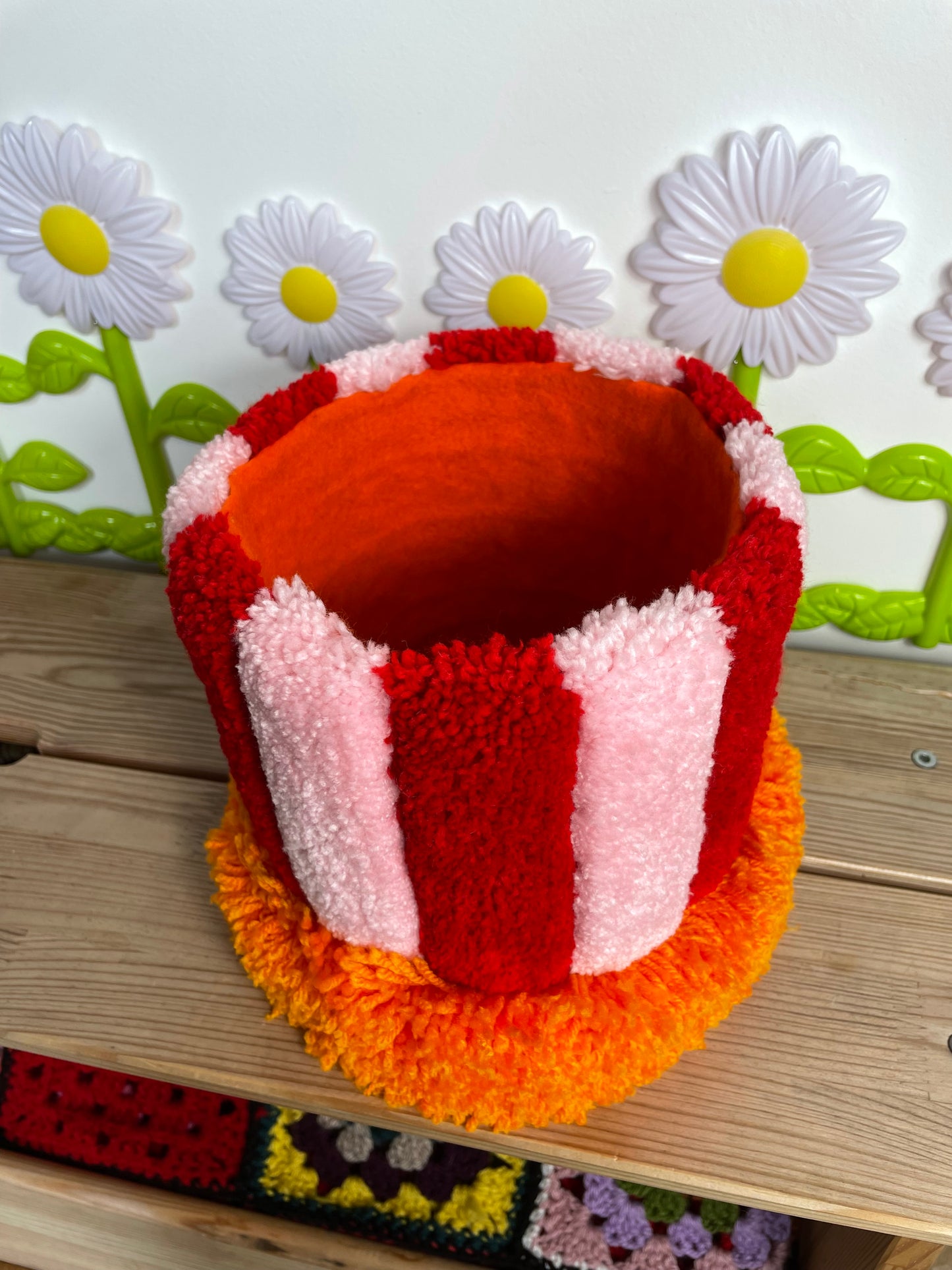 Cache-pot en tufting • MOYEN