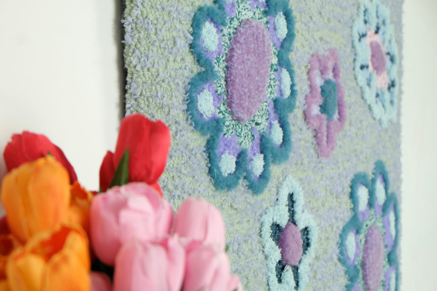 Tapisserie murale fleurs groovy