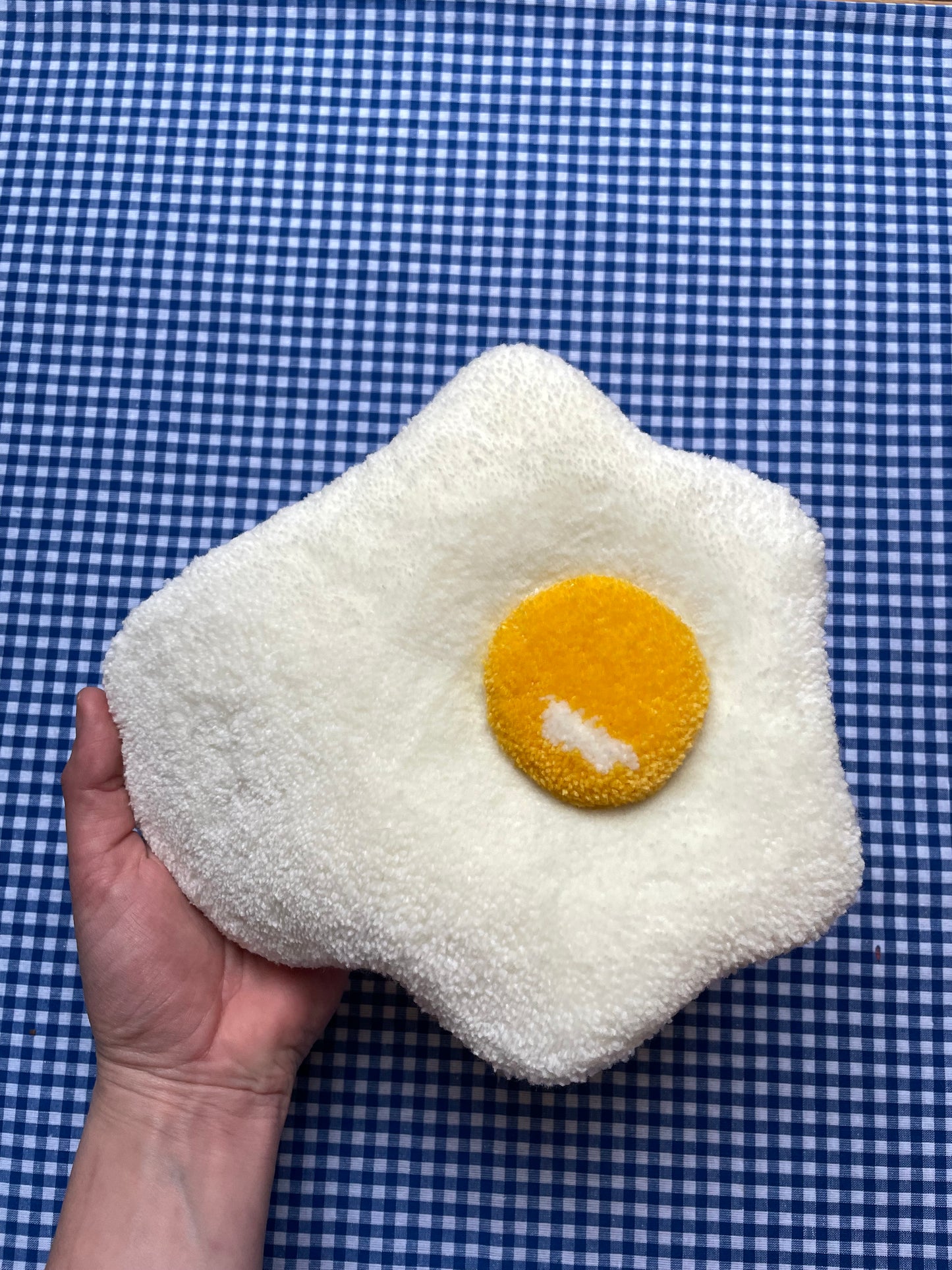 Œuf au plat tufté • moyen (à suspendre ou poser)