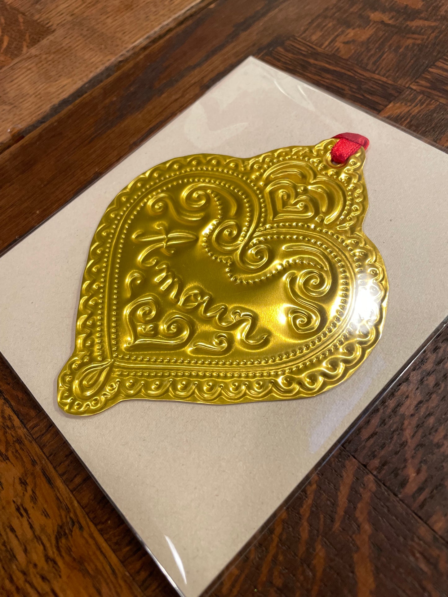 Ornement à suspendre nº18/24 (décembre 2025)