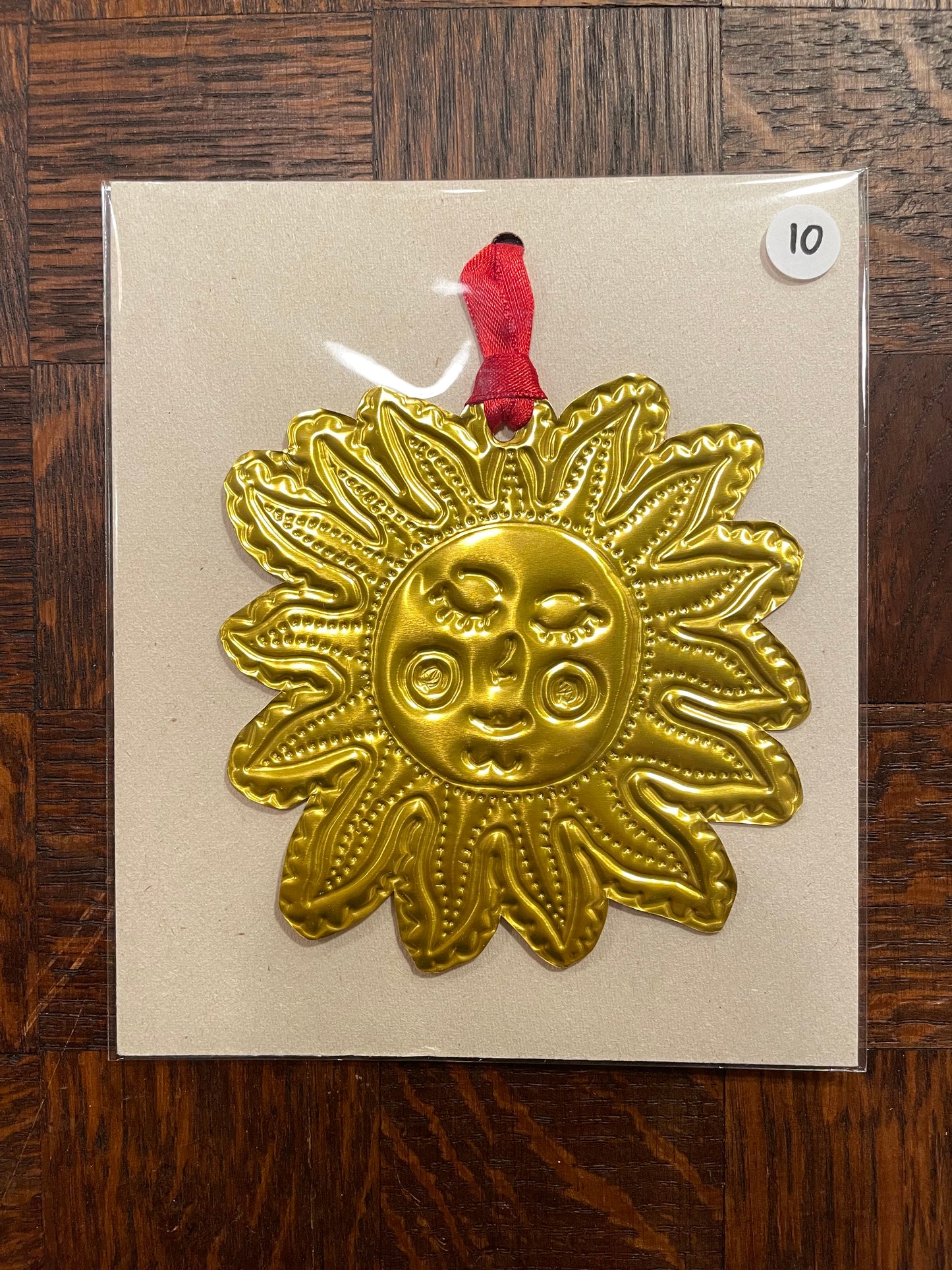 Ornement à suspendre nº20/24 (décembre 2025)