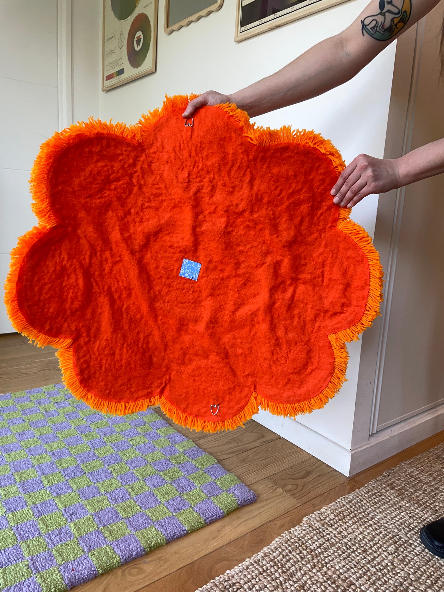 Très grande fleur 3D psychédélique à franges (tapisserie murale)
