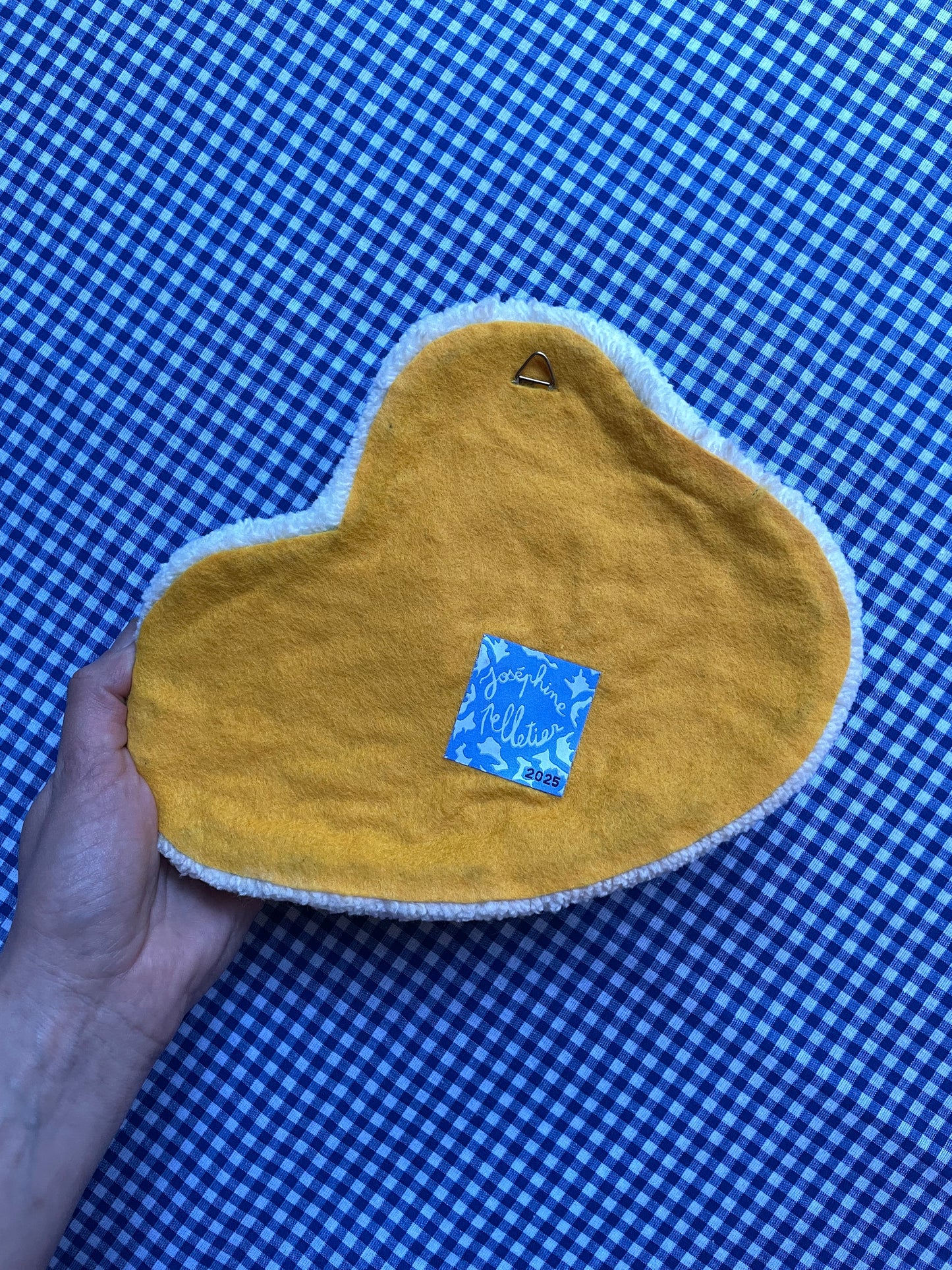 Œuf au plat tufté • moyen (à suspendre ou poser)