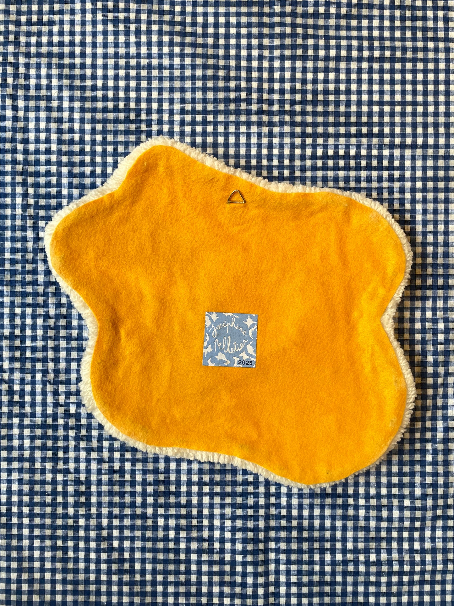 Œuf au plat tufté • très grand (à suspendre ou poser)