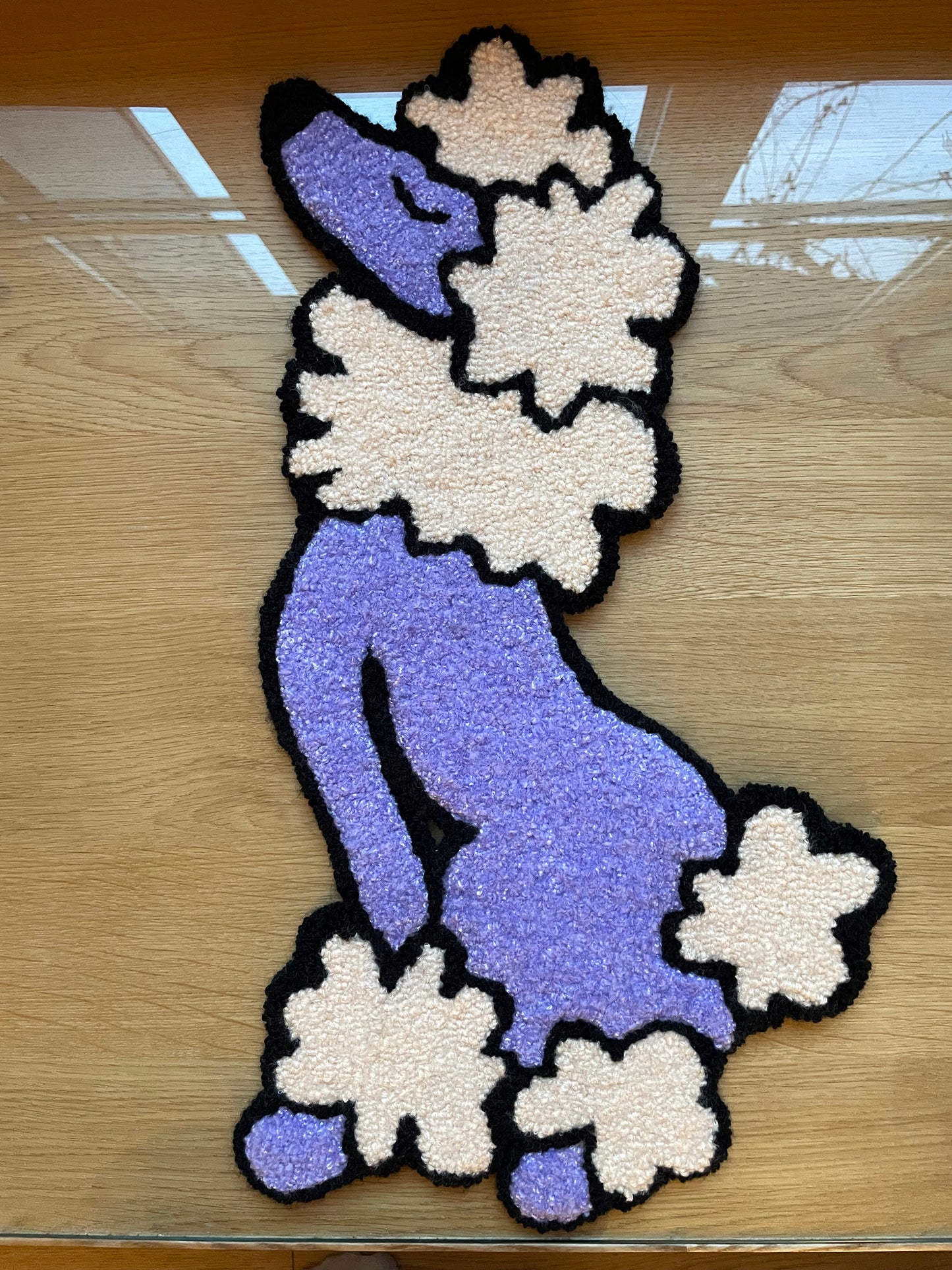 « Iris » Tapisserie caniche décoration murale tufting