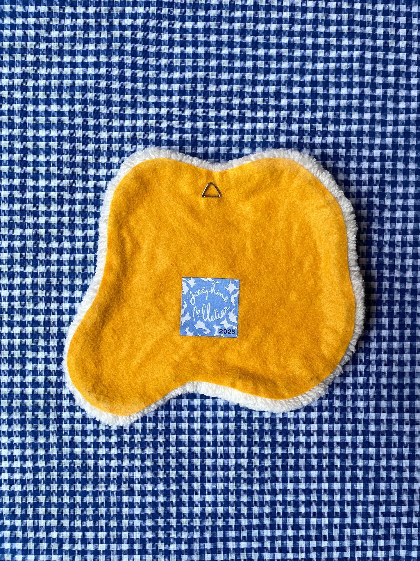 Œuf au plat tufté • moyen (à suspendre ou poser)