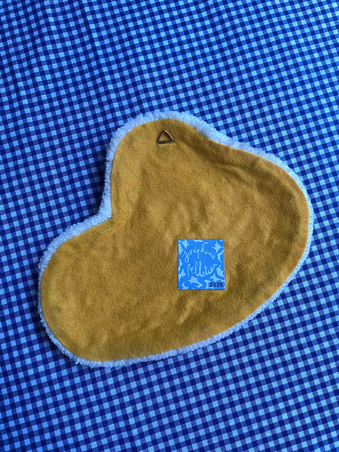 Œuf au plat tufté • moyen (à suspendre ou poser)