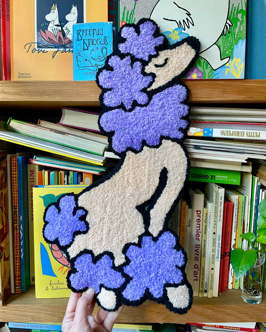 « Kate » Tapisserie caniche décoration murale tufting