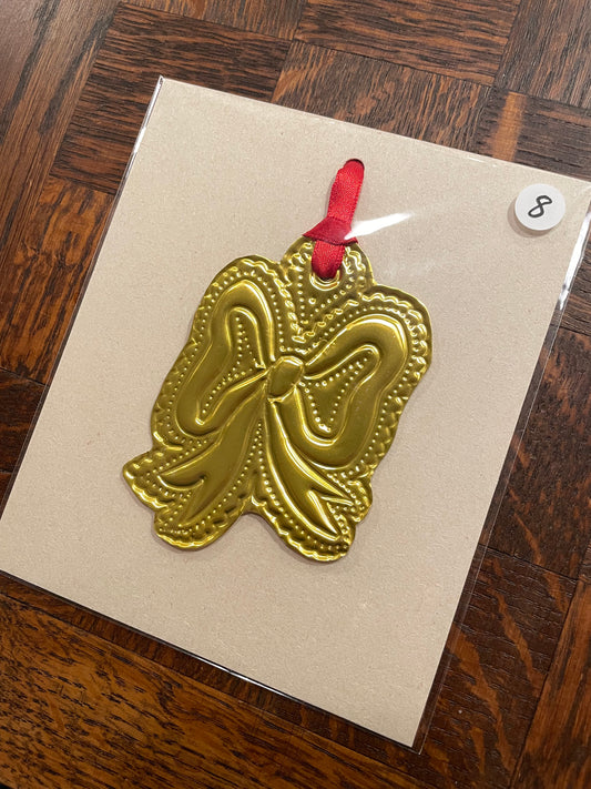 Ornement à suspendre nº4/24 (décembre 2025)