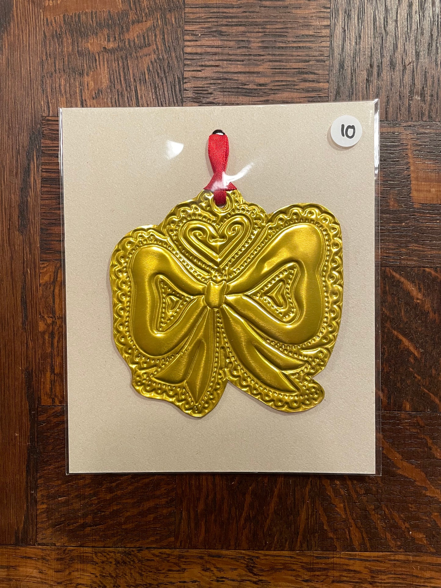 Ornement à suspendre nº22/24 (décembre 2025)