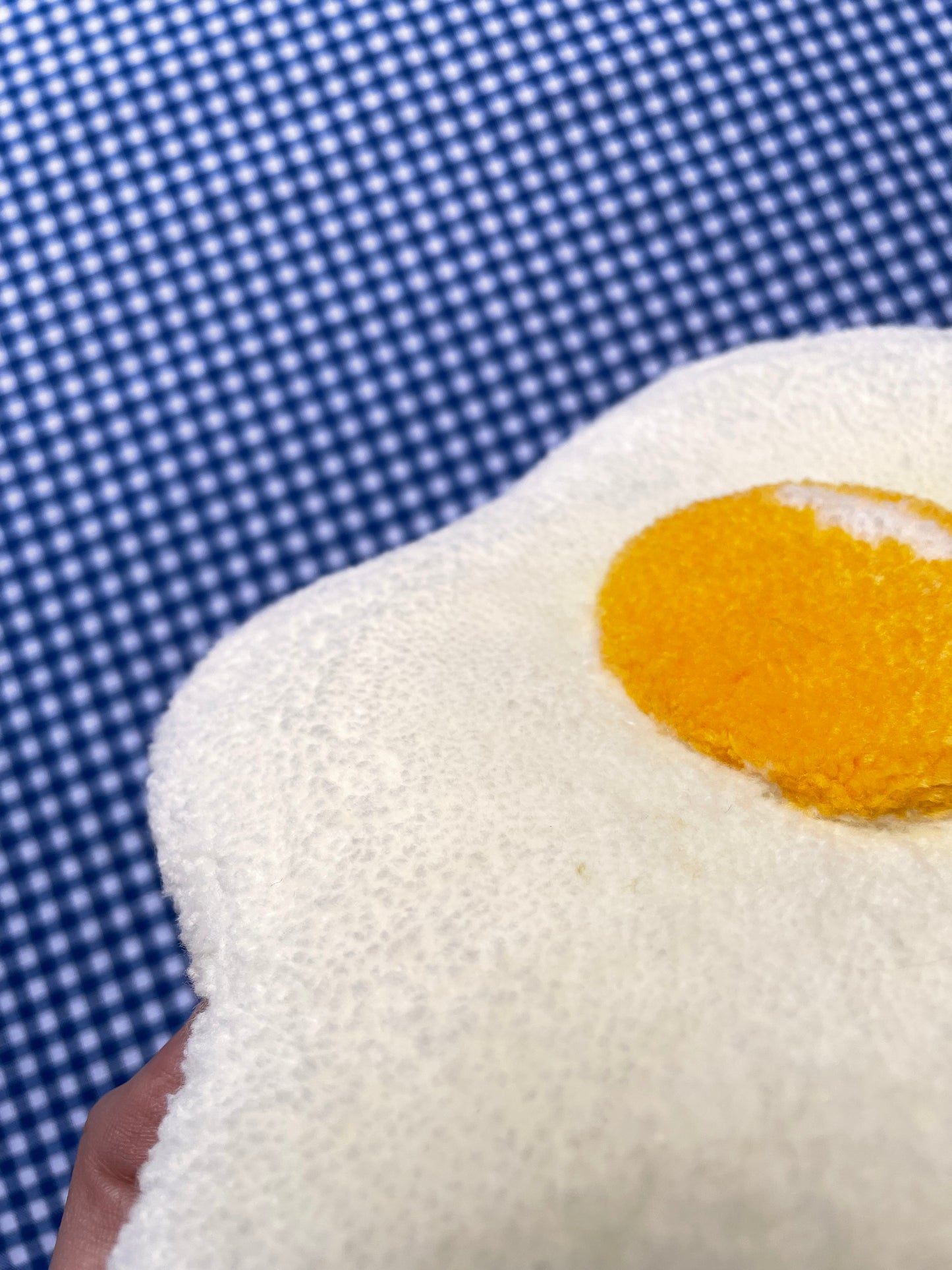 Œuf au plat tufté • moyen (à suspendre ou poser)