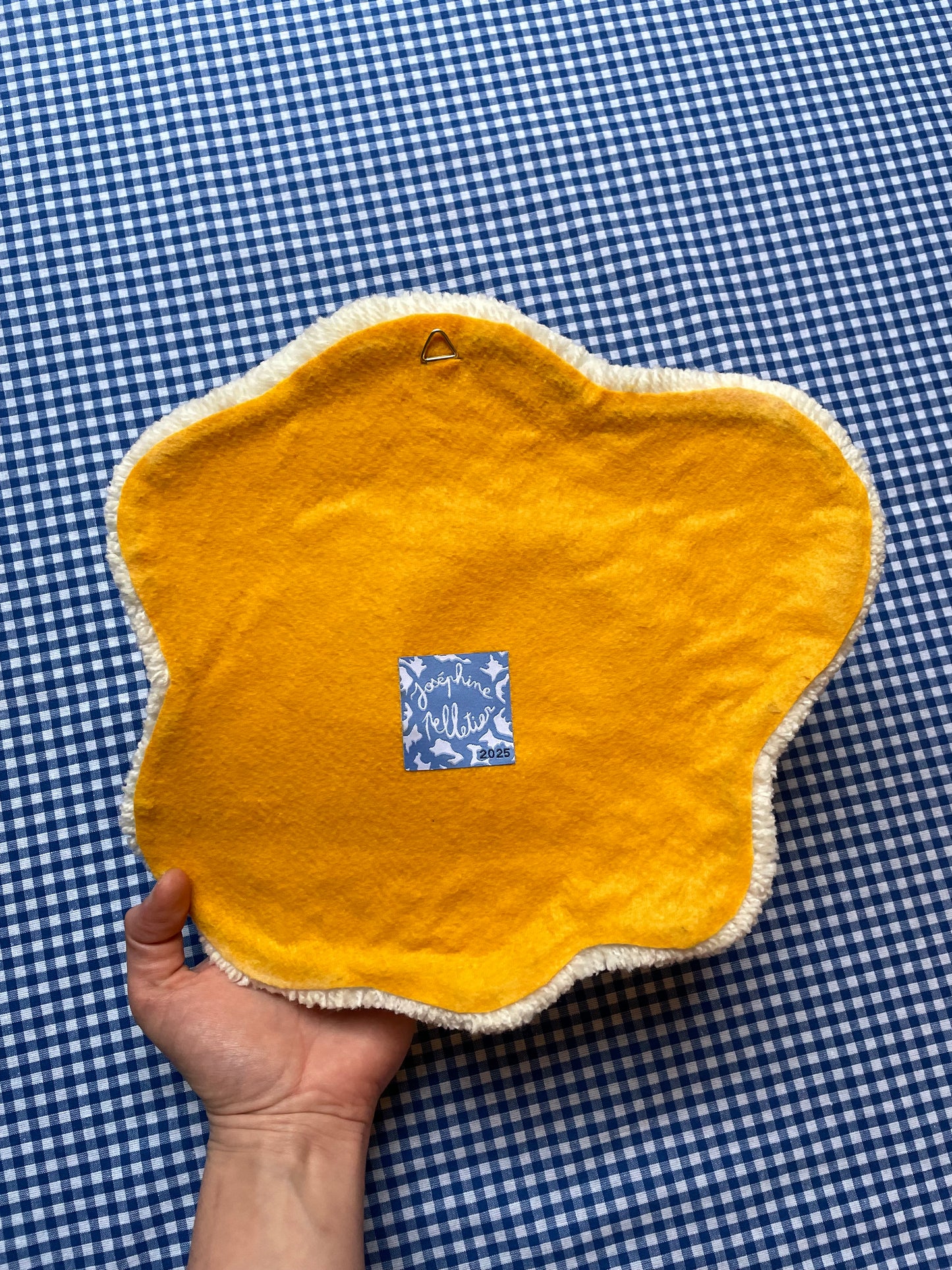 Œuf au plat tufté • très grand (à suspendre ou poser)