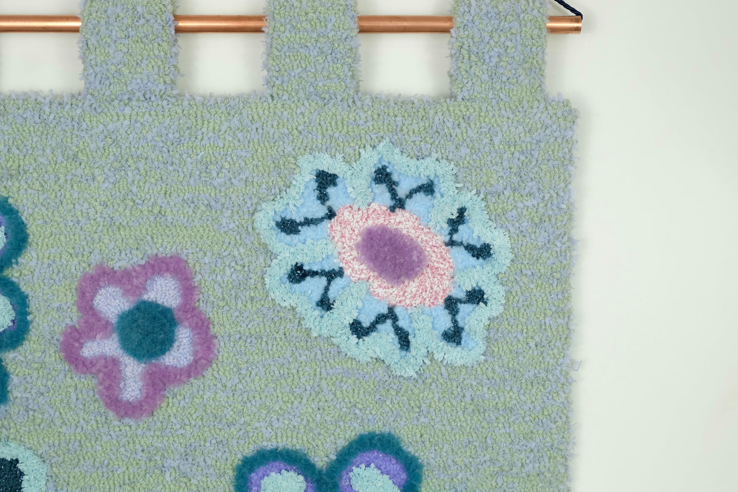 Tapisserie murale fleurs groovy
