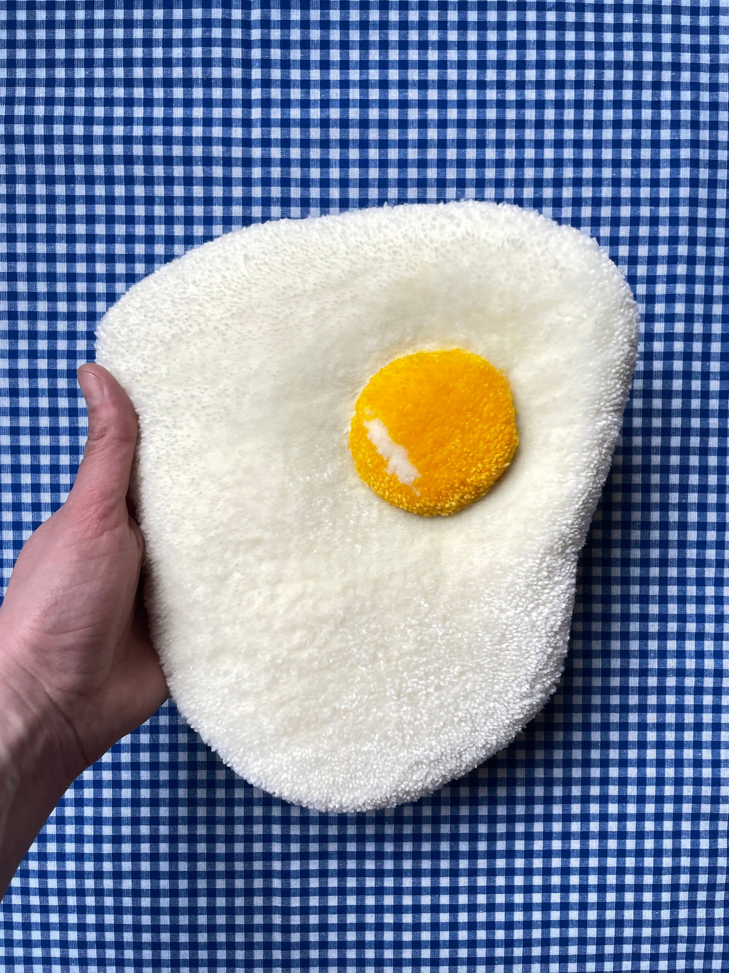 Œuf au plat tufté • grand (à suspendre ou poser)