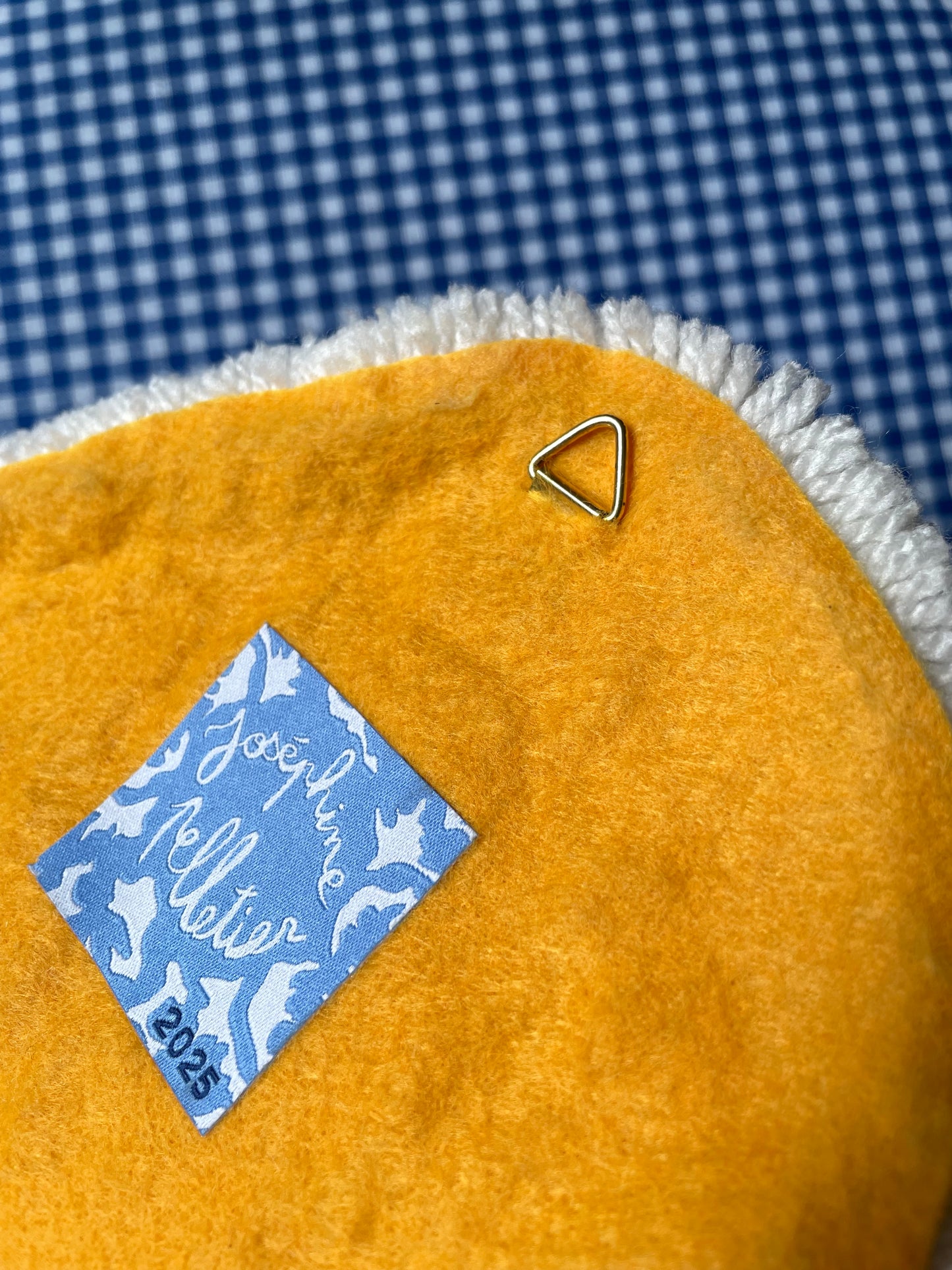 Petit oeuf au plat tufté (à suspendre ou poser)