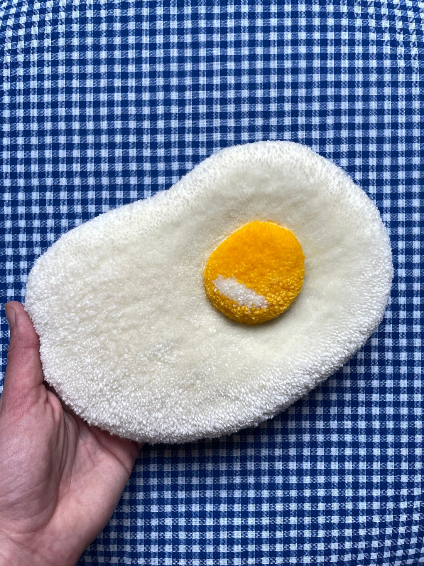 Œuf au plat tufté • moyen (à suspendre ou poser)