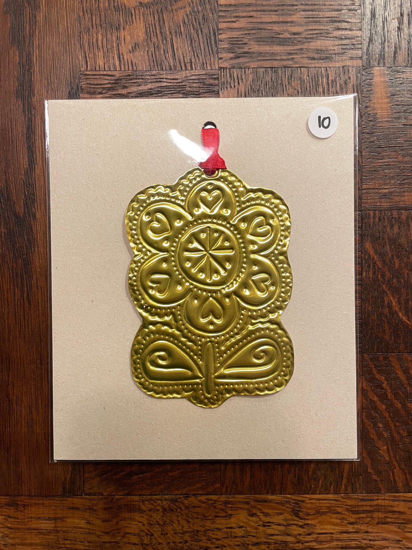 Ornement à suspendre nº5/24 (décembre 2025)