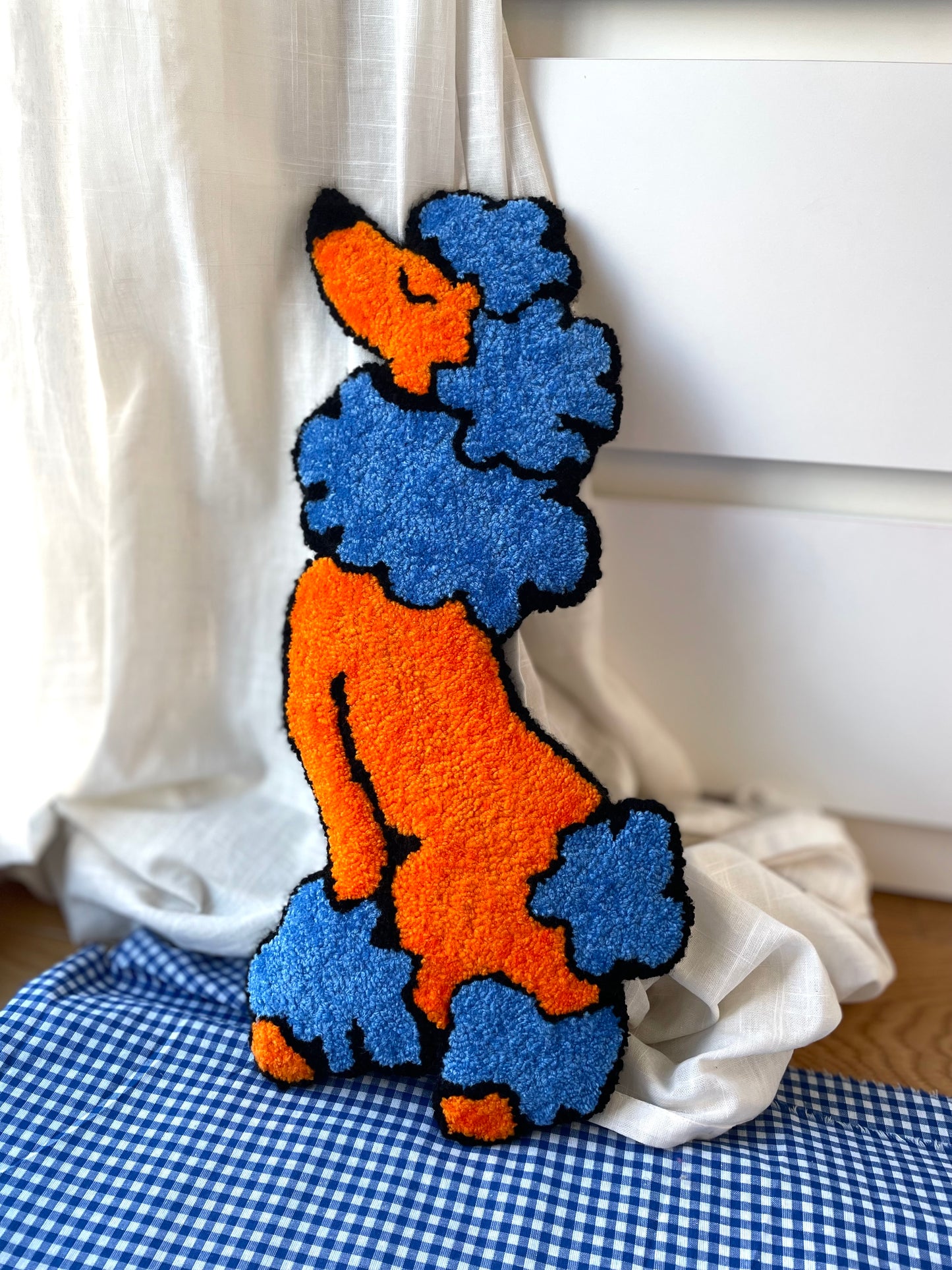 « Wolfgang » Tapisserie caniche décoration murale tufting