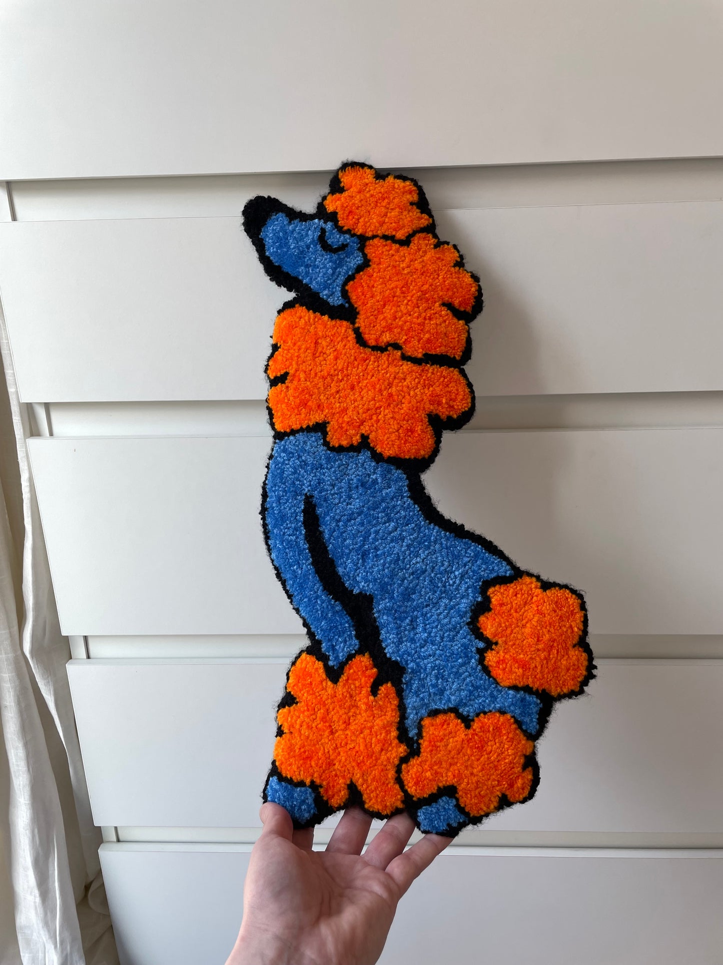 « Ludwig » Tapisserie caniche décoration murale tufting