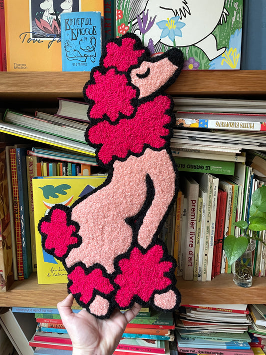 « Rosie » Tapisserie caniche décoration murale tufting