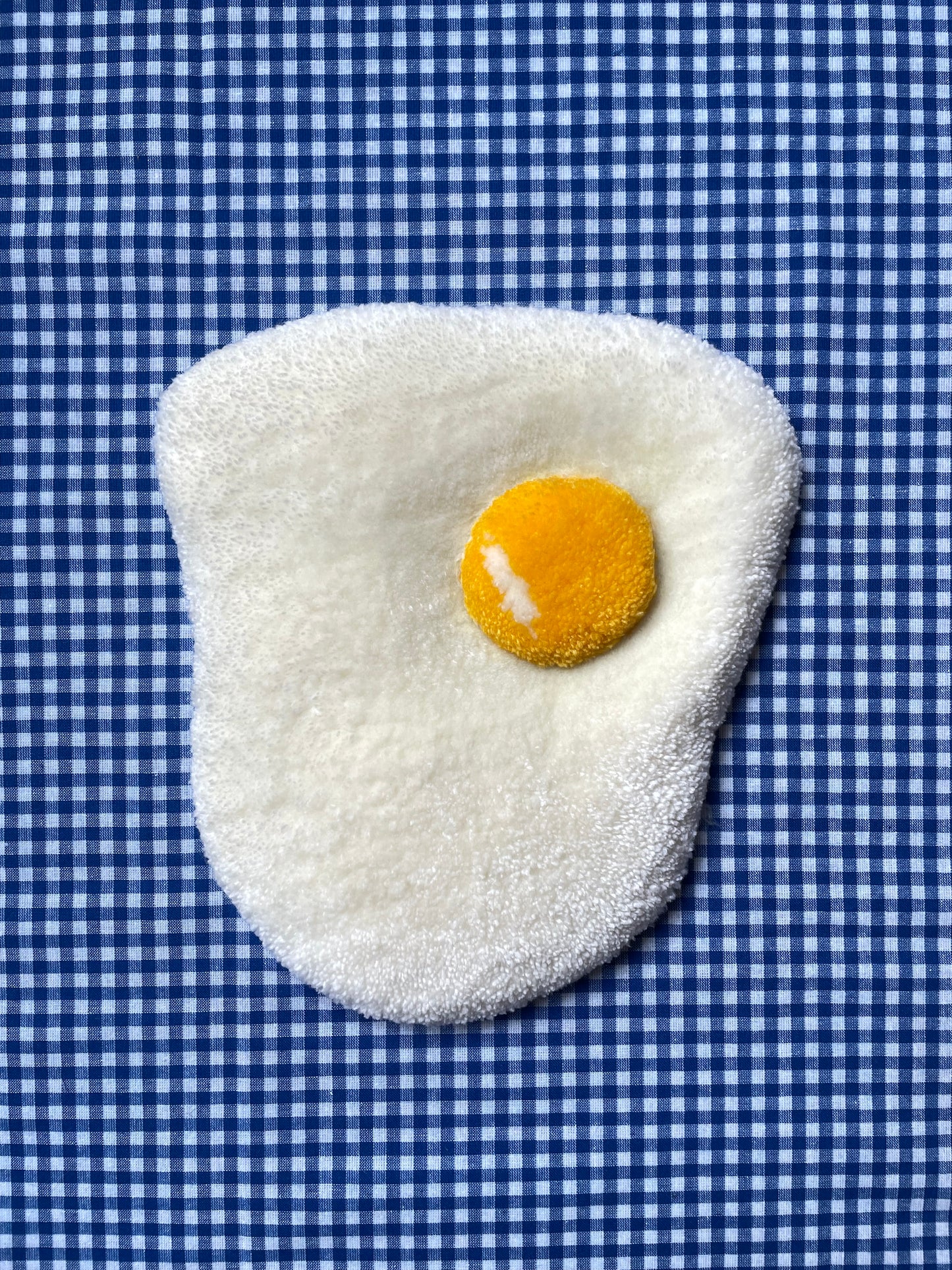 Œuf au plat tufté • grand (à suspendre ou poser)