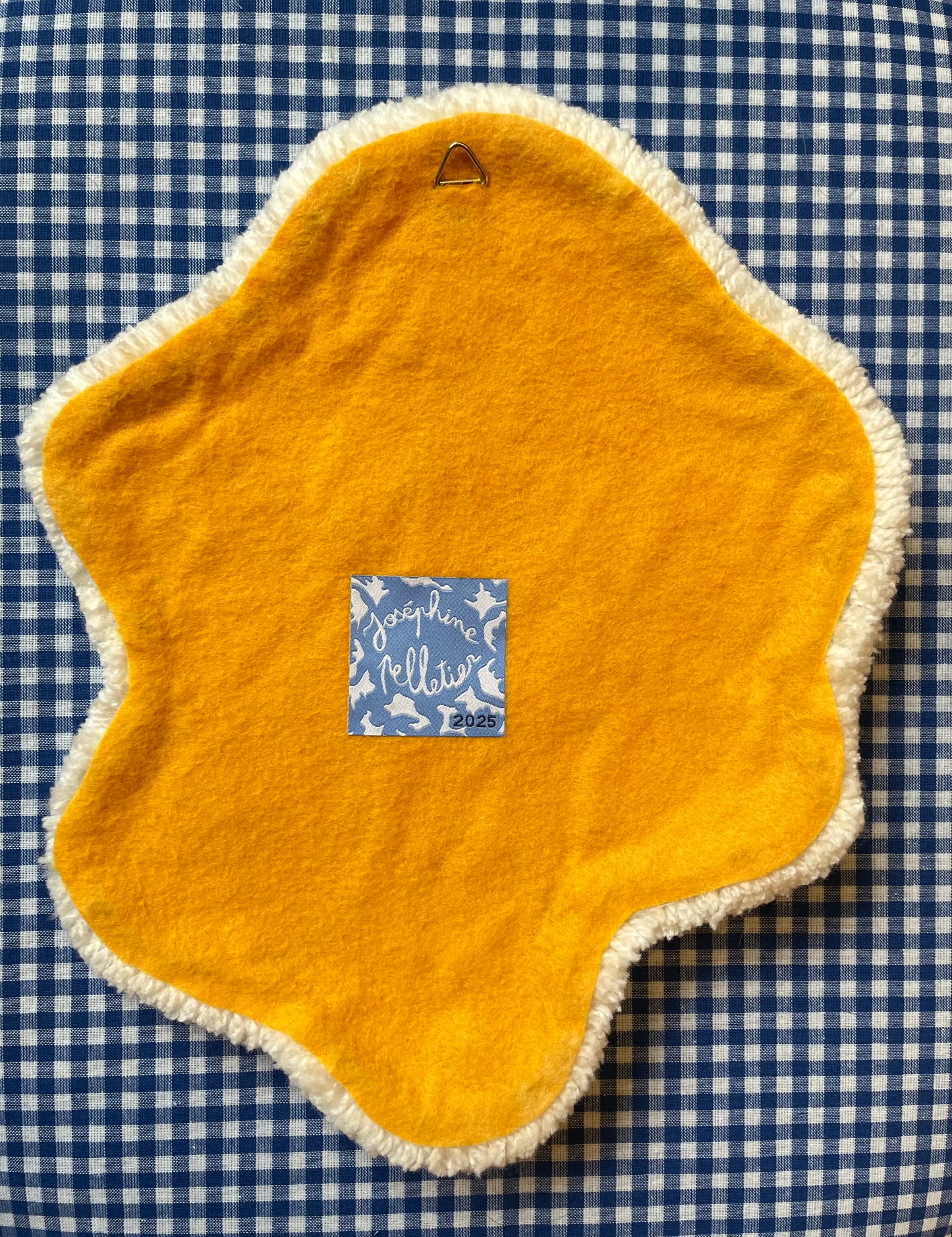 Œuf au plat tufté • grand (à suspendre ou poser)