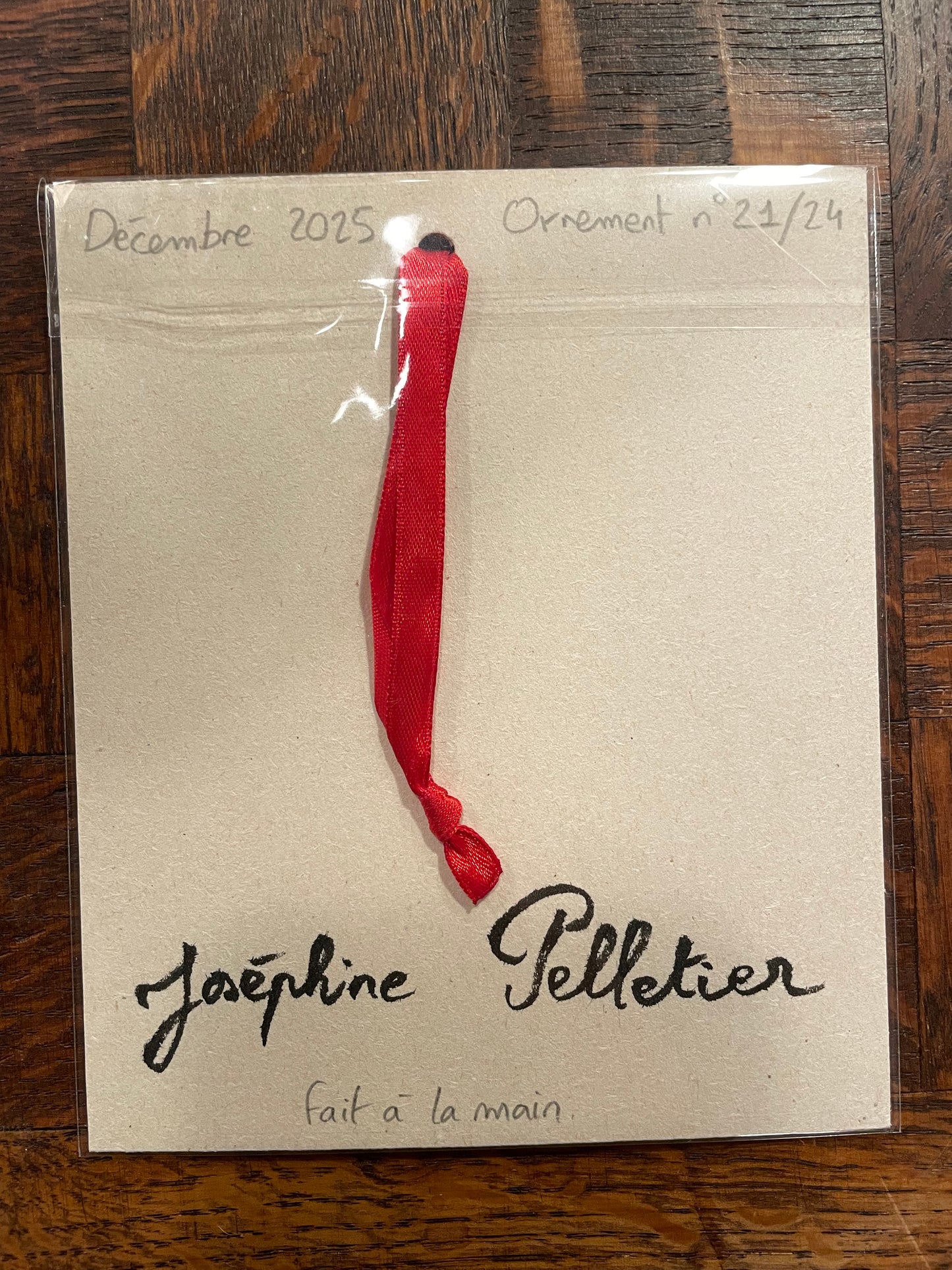 Ornement à suspendre nº21/24 (décembre 2025)