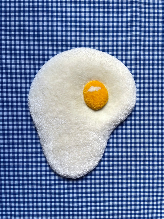 Œuf au plat tufté • grand (à suspendre ou poser)