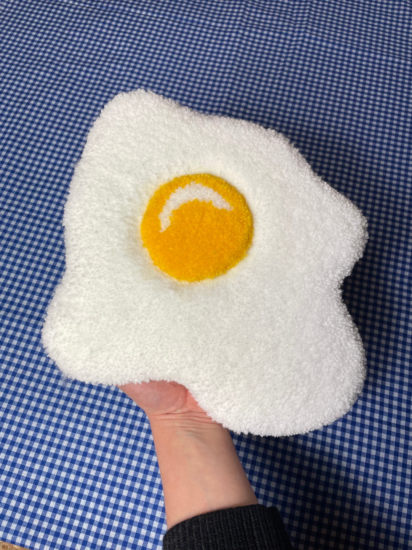 Oeuf au plat tufté • grand (à suspendre ou poser)